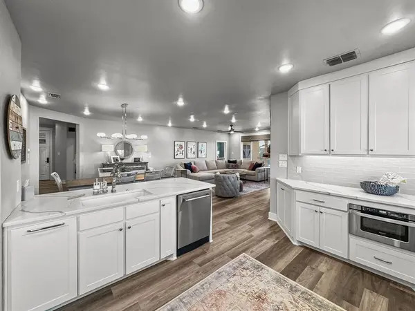 1673 Scenic Drive #203, Graford, TX 76449