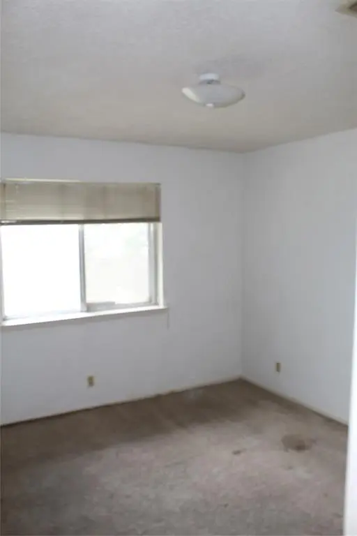 2207 Canterbury Court, Denton, TX 76205