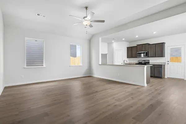 9672 Stranton Drive, Fort Worth, TX 76140