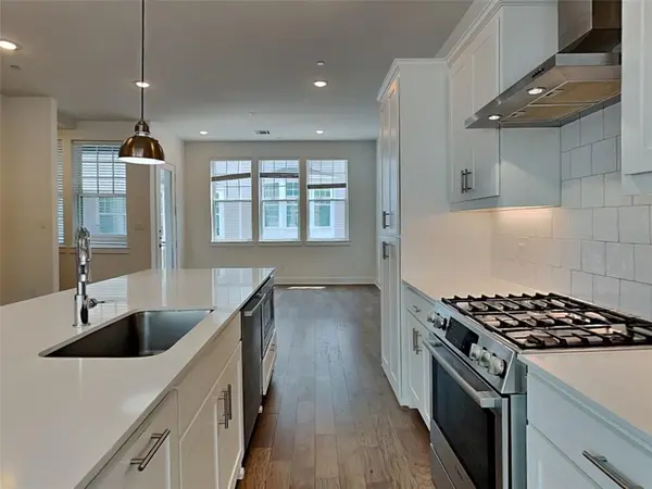 645 N Tyler Street #302, Dallas, TX 75208
