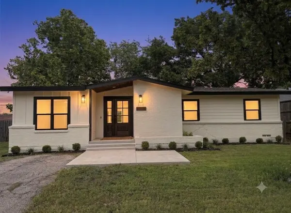 2305 Lockhart Avenue, Dallas, TX 75228