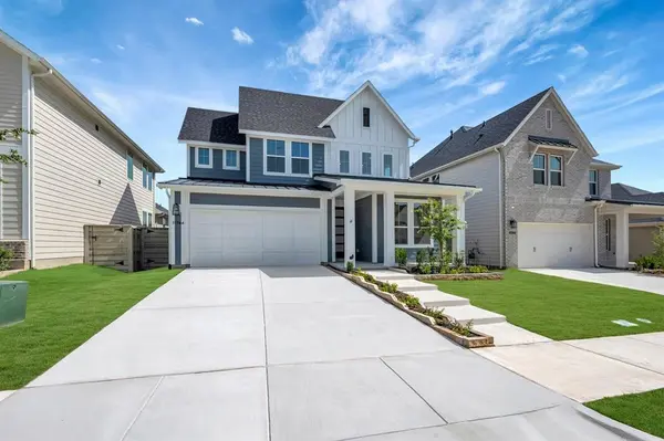 11744 Edgewood Drive, Justin, TX 76247