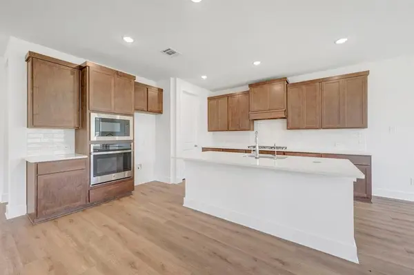 11744 Edgewood Drive, Justin, TX 76247