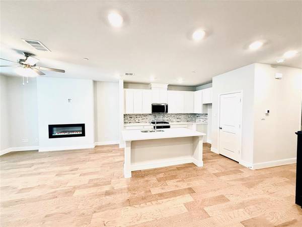 7925 Bayside Drive, Rowlett, TX 75088