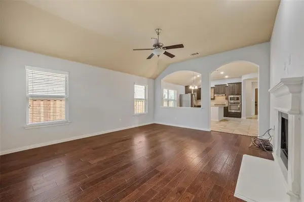 928 water garden Circle, Little Elm, TX 75068