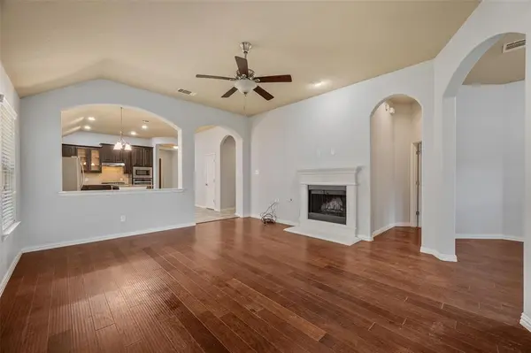 928 water garden Circle, Little Elm, TX 75068