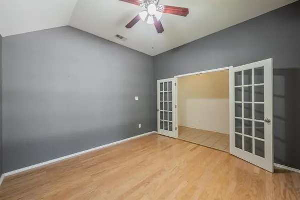 2755 Honey Suckle Drive, Grand Prairie, TX 75052