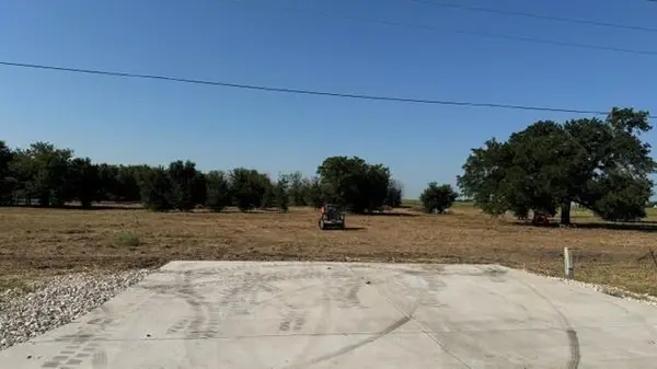 000 HWY 82, Lindsay, TX 76250