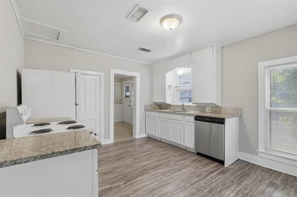 630 E Acheson Street, Denison, TX 75021