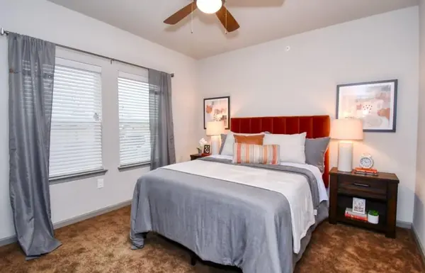 4800 W Illinois Avenue #3220, Dallas, TX 75211