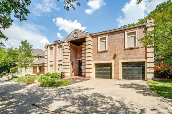 1805 Burton Hill Road, Fort Worth, TX 76107