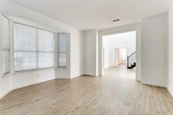 1925 Sunrise Trail, Lewisville, TX 75067