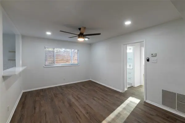 5921 Gaston Avenue #B, Dallas, TX 75214