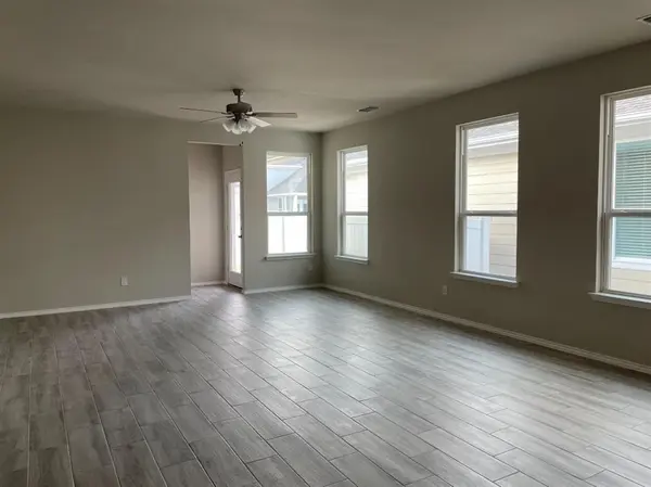 6009 Pitcher Way, Providence Village, TX 76227