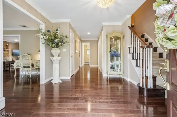 5 Revere Ct, Randolph Twp., NJ 07869