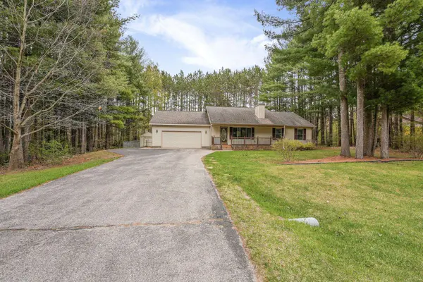 9239 Evergreen, Almira Twp, MI 49684