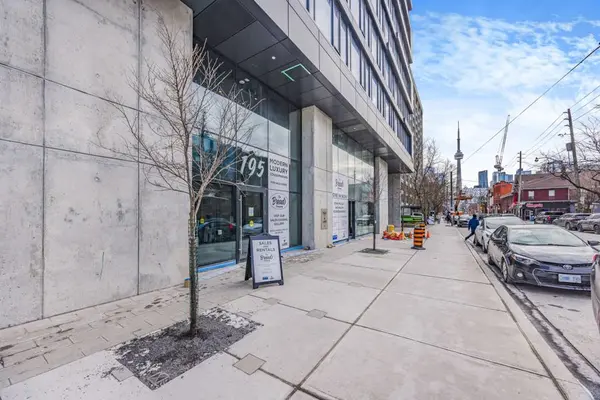 195 McCaul ST #521, Toronto C01, ON M5T 0E5