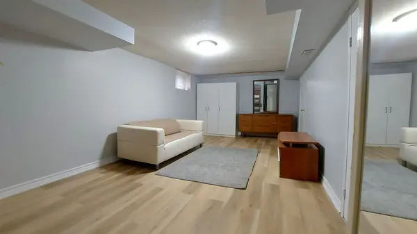 95 Ionview RD, Toronto E04, ON M1K 2Z8