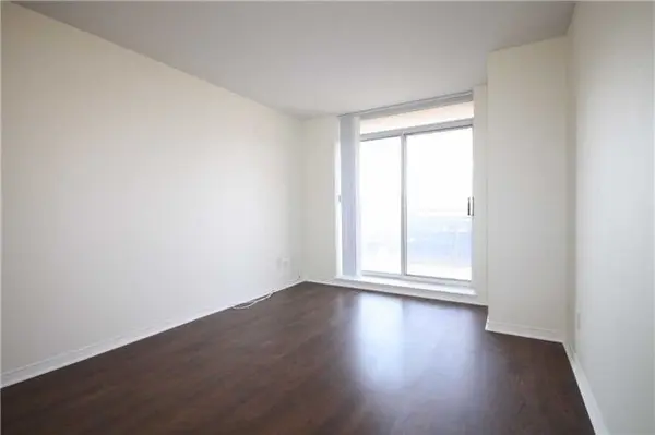 75 King William CRES #613, Richmond Hill, ON L4B 0C1
