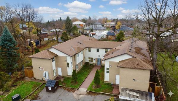 24 North ST N, Barrie, ON L4M 2R9