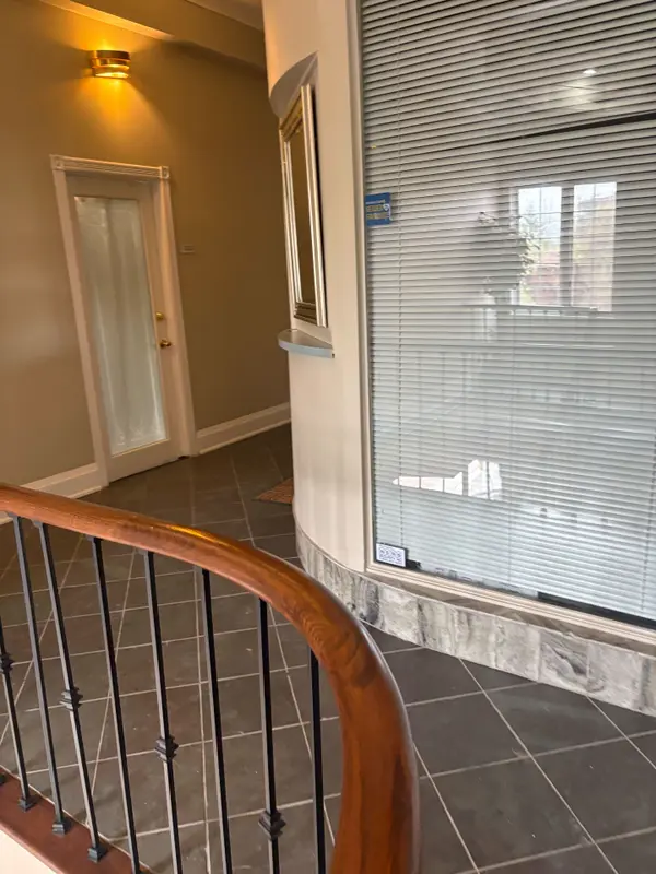 112 Main ST S #202C, Halton Hills, ON L7G 3E4