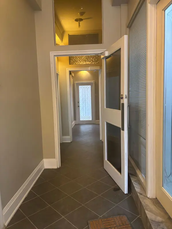112 Main ST S #202C, Halton Hills, ON L7G 3E4