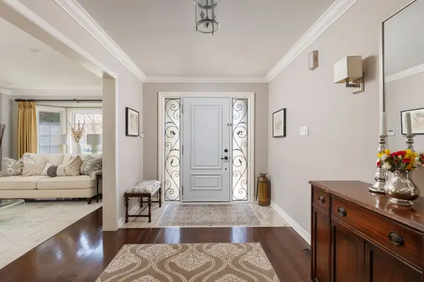 1193 Bowman DR, Oakville, ON L6M 2T3
