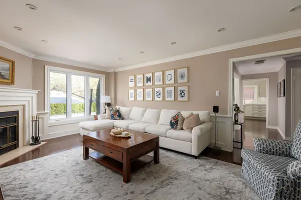 1193 Bowman DR, Oakville, ON L6M 2T3