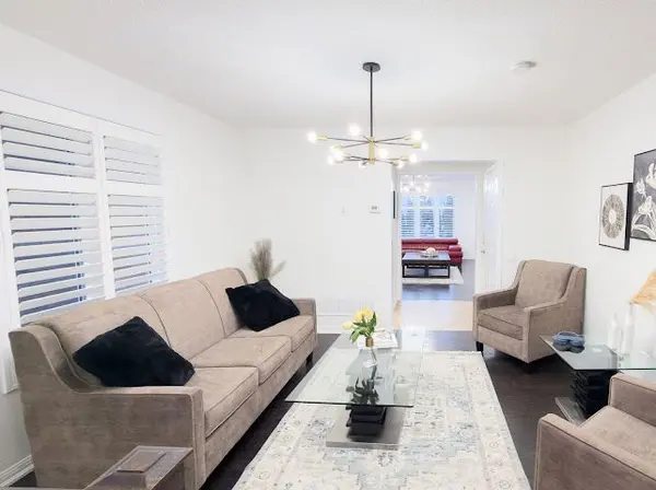 908 Connors LNDG, Milton, ON L9T 5C2