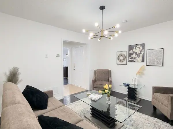 908 Connors LNDG, Milton, ON L9T 5C2