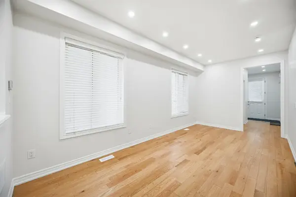 44 Rangemore RD, Brampton, ON L7A 4V8