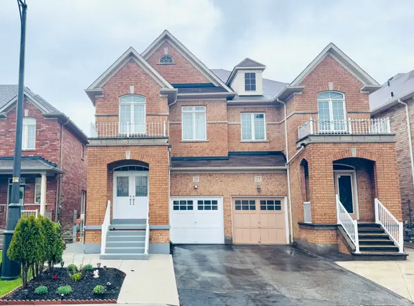25 Versailles CRES,  Brampton,  ON L6P 3J8