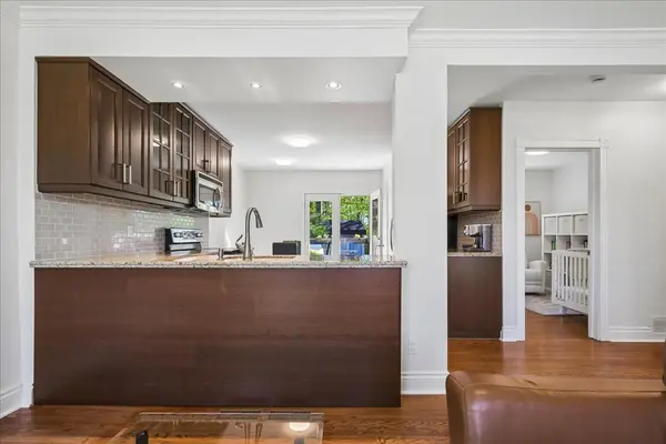 1463 Augustine DR, Burlington, ON L7P 2N1