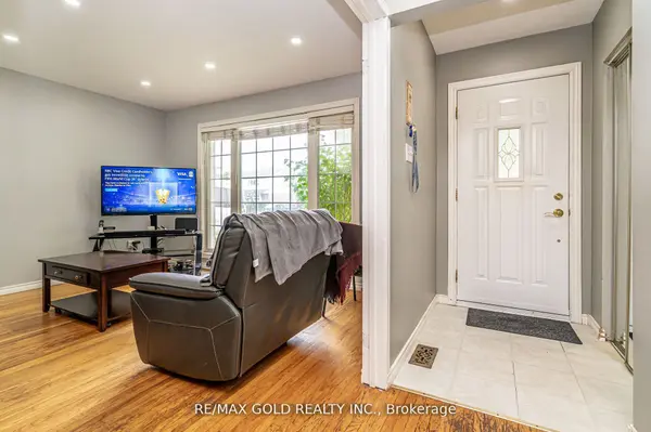 41 Aberdeen CRES, Brampton, ON L6T 2P8