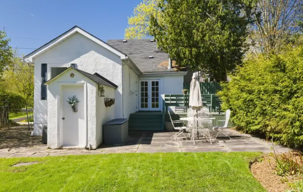 15589 McLaughlin RD, Caledon, ON L7C 1M8