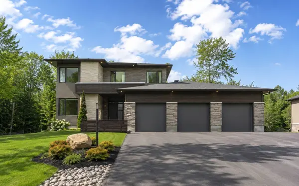 1961 CEDARLAKES WAY, Greely - Metcalfe - Osgoode - Vernon And Area, ON K4P 1P2