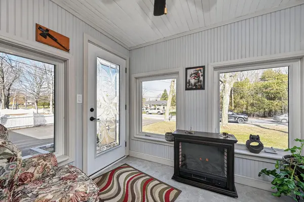39 Golf Club RD, Rideau Lakes, ON K7A 4S5