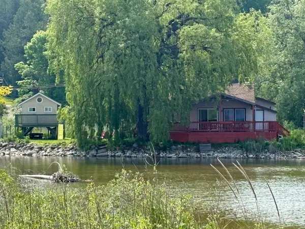11 Apple LN, Ashfield-colborne-wawanosh, ON N7A 3X9