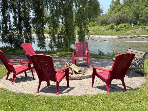 11 Apple LN, Ashfield-colborne-wawanosh, ON N7A 3X9