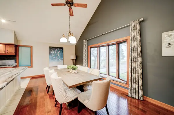 2033 Niagara River Pkwy, Fort Erie, ON L2A 5M4