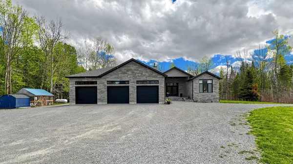 99 Kagawong RD, Kawartha Lakes, ON K0M 1G0