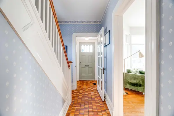 521 Upper Queen ST, London South, ON N6C 3T8