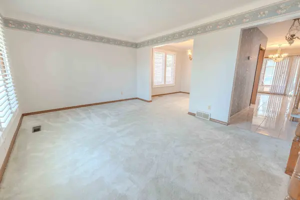 28 Tanera CRES, St. Catharines, ON L2M 7K1