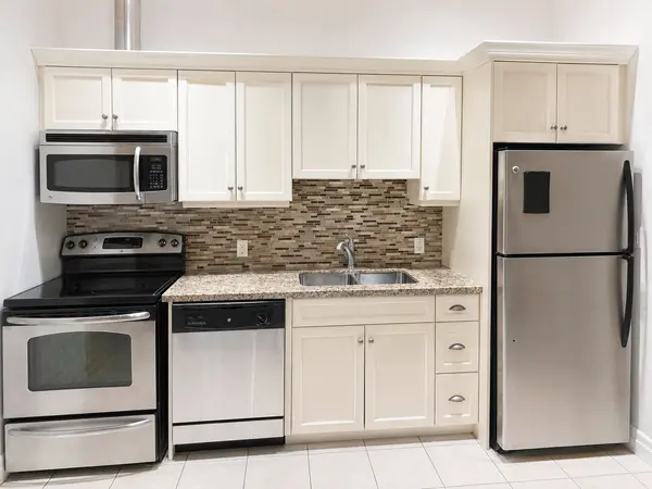 25 Concession ST #110, Cambridge, ON N1R 2G6