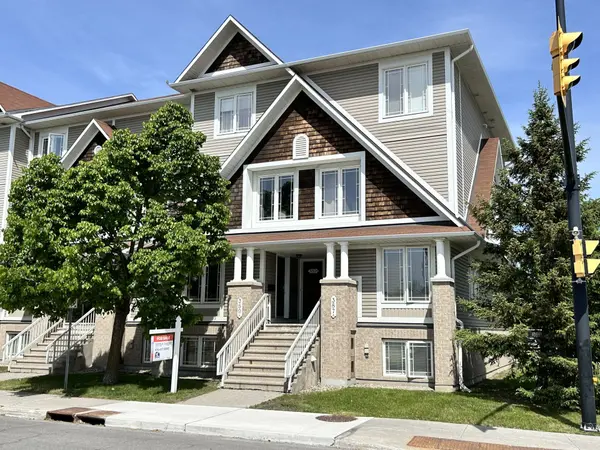389B Chapman Mills DR, Barrhaven, ON K2J 0M7