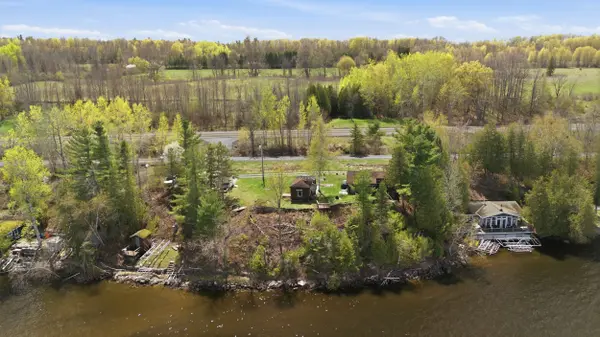 60 Wrangell RD, Mcnab/braeside, ON K0A 1G0