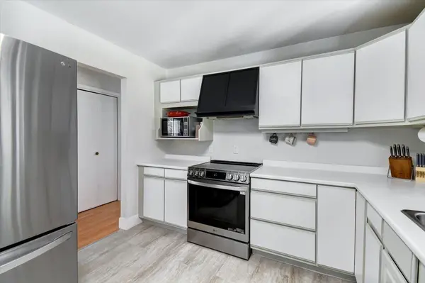 25 Forest Hill RD, Bancroft, ON K0L 1C0