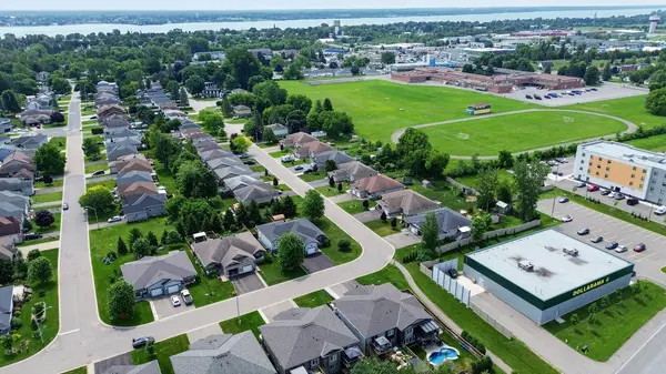 321 Fischl DR, Prescott, ON K0E 1T0