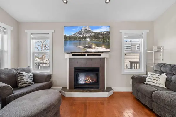 27054 South Pine Lake Road RD #3060, Rural Red Deer County, AB T0M1S0