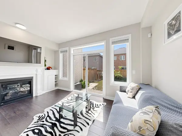 24 Pennycross CRES, Brampton, ON L7A 4M1
